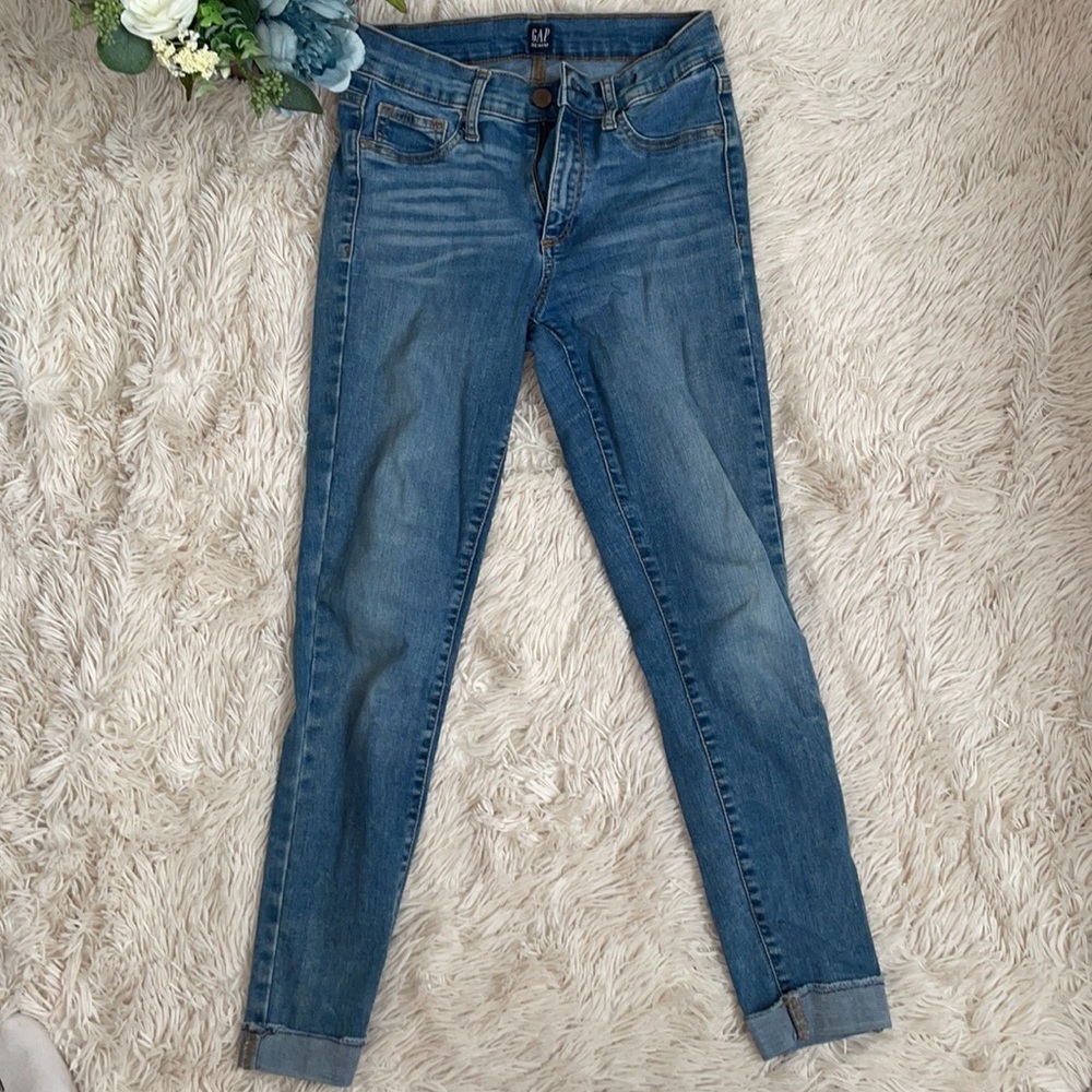 Women’s gap favorite jeggings size 27